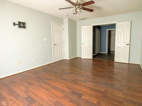 1375 Summer Meadow Indianapolis IN 46217