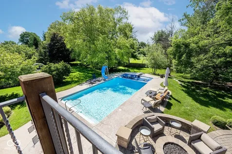 12247 Old Stone Drive Indianapolis IN 46236
