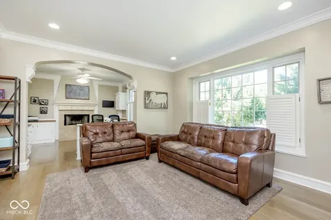 12247 Old Stone Drive Indianapolis IN 46236