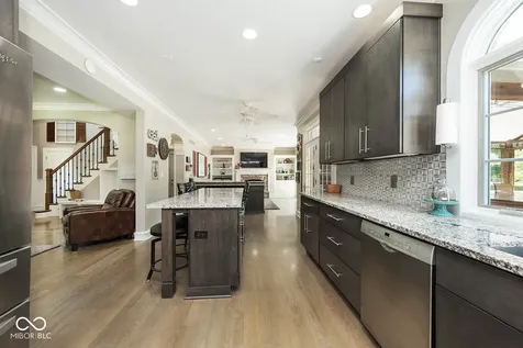12247 Old Stone Drive Indianapolis IN 46236