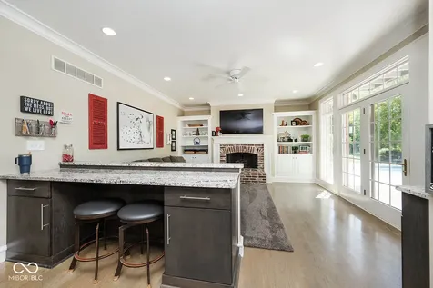 12247 Old Stone Drive Indianapolis IN 46236