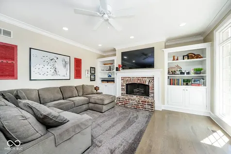 12247 Old Stone Drive Indianapolis IN 46236