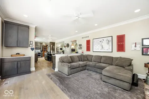 12247 Old Stone Drive Indianapolis IN 46236