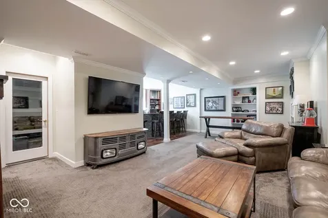 12247 Old Stone Drive Indianapolis IN 46236