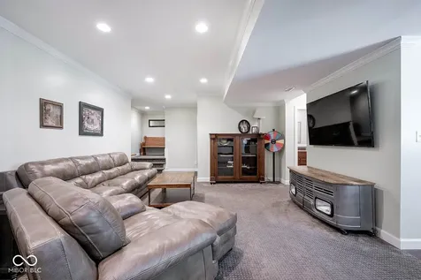 12247 Old Stone Drive Indianapolis IN 46236