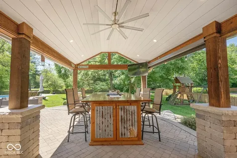 12247 Old Stone Drive Indianapolis IN 46236