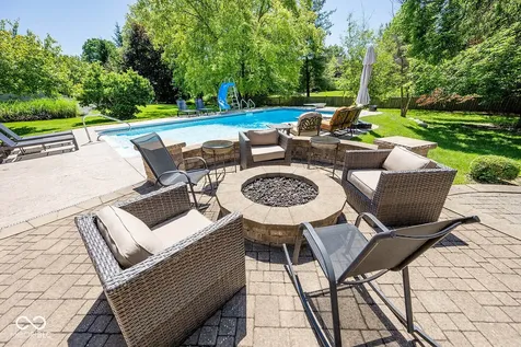 12247 Old Stone Drive Indianapolis IN 46236