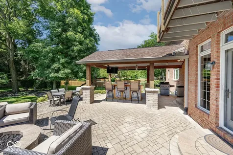 12247 Old Stone Drive Indianapolis IN 46236
