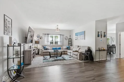 9154 Venona Way Indianapolis IN 46234