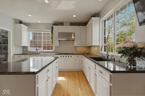 3868 Castle Rock Drive Zionsville IN 46077
