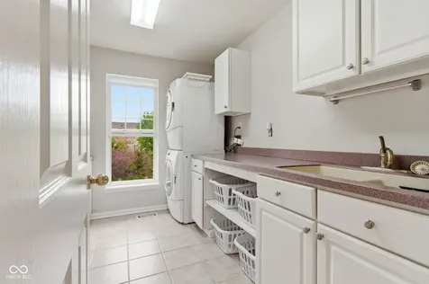 3868 Castle Rock Drive Zionsville IN 46077
