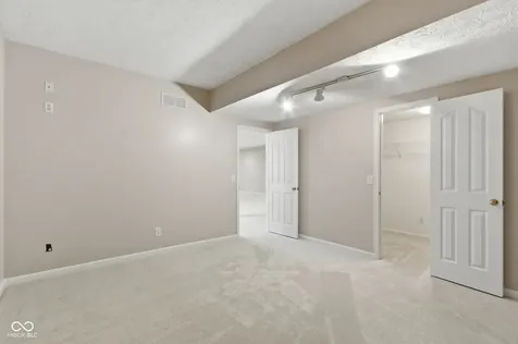 3868 Castle Rock Drive Zionsville IN 46077