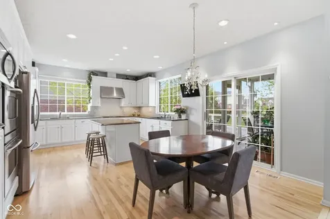 3868 Castle Rock Drive Zionsville IN 46077
