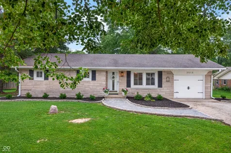 2513 N Centerline Road Franklin IN 46131