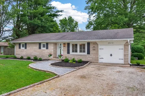 2513 N Centerline Road Franklin IN 46131