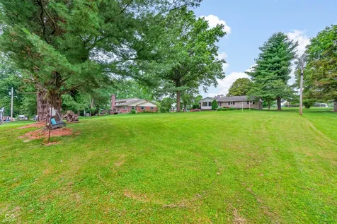 2513 N Centerline Road Franklin IN 46131