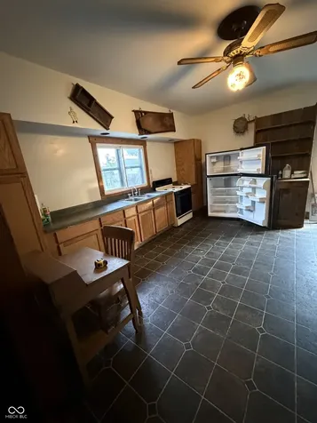 1313 E Scott Street Vincennes IN 47591