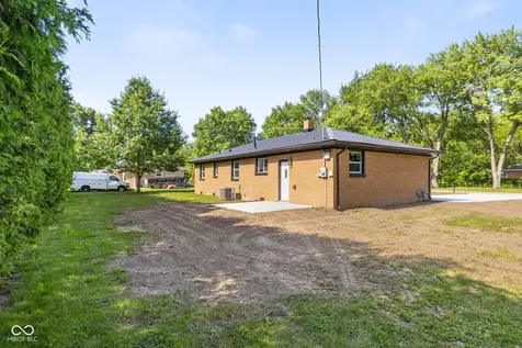 121 Buisdale Drive Indianapolis IN 46214