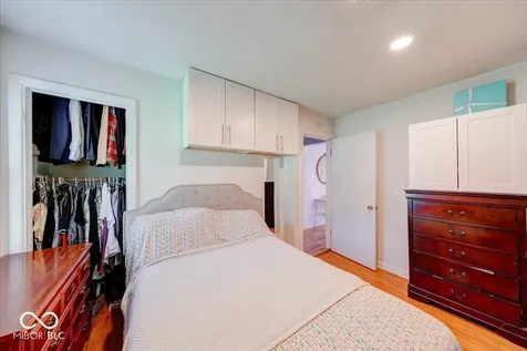 7031 Caroline Avenue Indianapolis IN 46220
