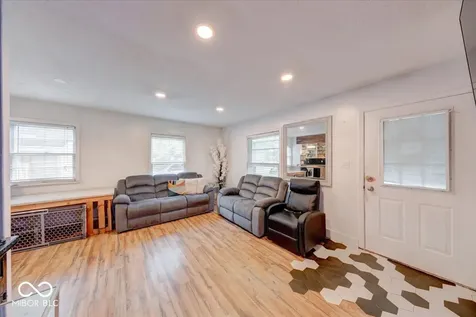 7031 Caroline Avenue Indianapolis IN 46220