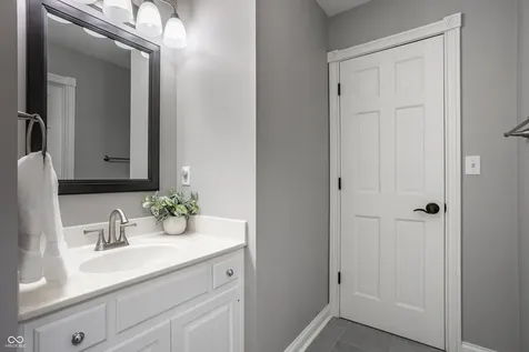 1138 Helford Lane Carmel IN 46032