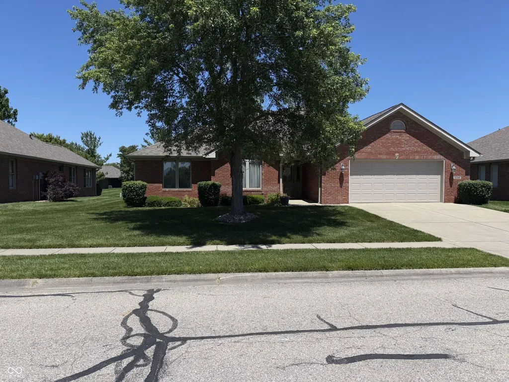 5152 Montpelier Court Columbus IN 47203