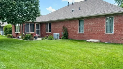 5152 Montpelier Court Columbus IN 47203