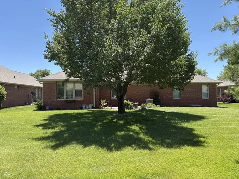 5152 Montpelier Court Columbus IN 47203