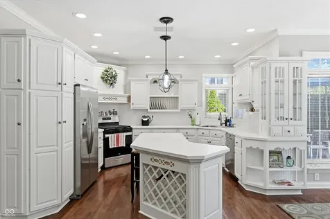 9133 Bluestone Circle Indianapolis IN 46236