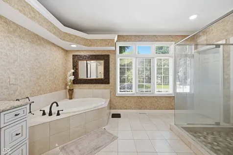 9133 Bluestone Circle Indianapolis IN 46236