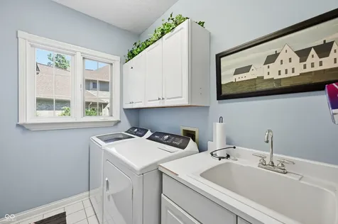 9133 Bluestone Circle Indianapolis IN 46236