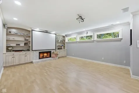 9133 Bluestone Circle Indianapolis IN 46236