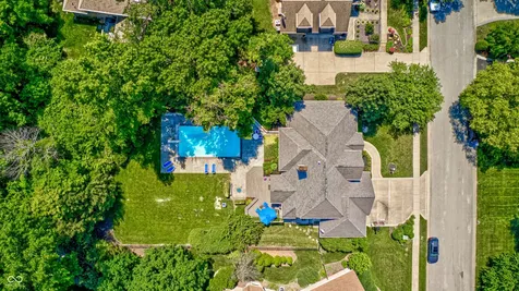 9133 Bluestone Circle Indianapolis IN 46236