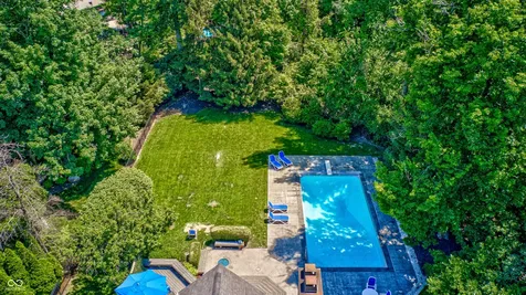 9133 Bluestone Circle Indianapolis IN 46236