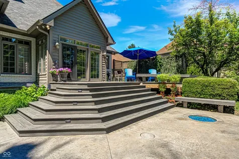 9133 Bluestone Circle Indianapolis IN 46236