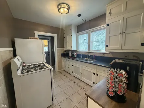 1444 Walnut Street New Castle IN 47362