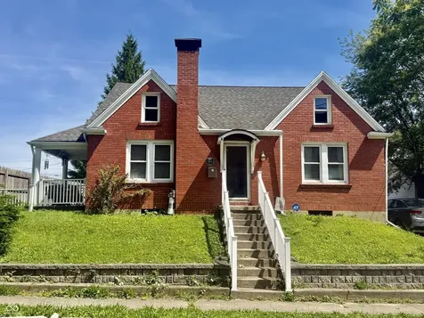 1444 Walnut Street New Castle IN 47362