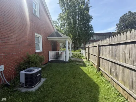 1444 Walnut Street New Castle IN 47362