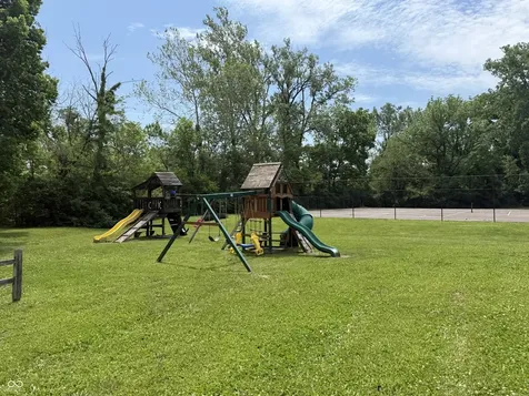 649 Elm Drive Plainfield IN 46168