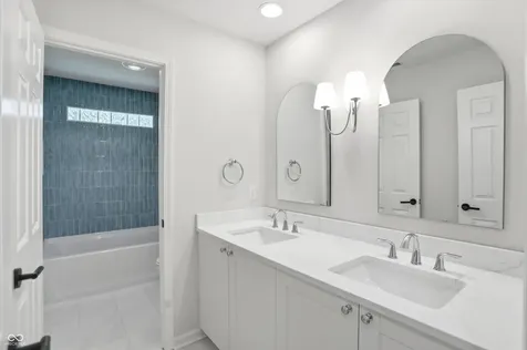 12410 Hyacinth Drive Fishers IN 46037