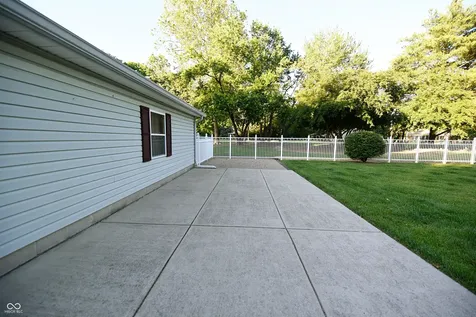519 Woodland East Drive Greenfield IN 46140