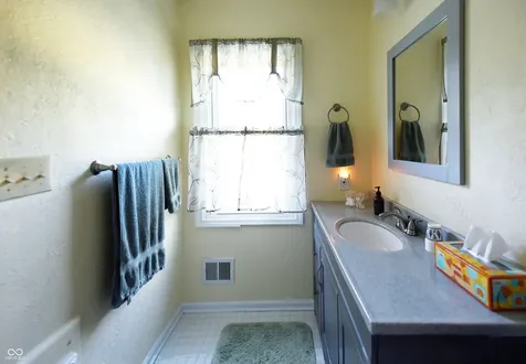 519 Woodland East Drive Greenfield IN 46140
