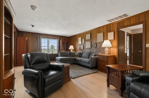 7487 W 500 N Mccordsville IN 46055