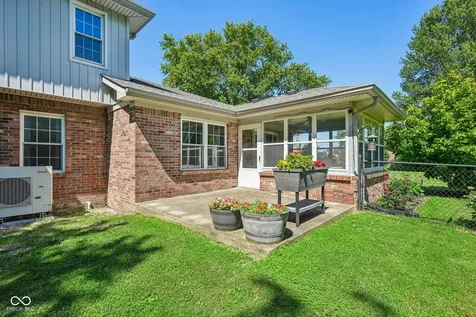 7487 W 500 N Mccordsville IN 46055