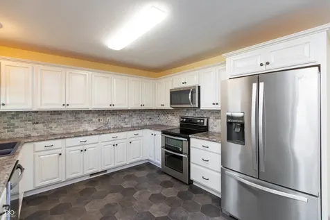 1221 S Poplar Street Seymour IN 47274