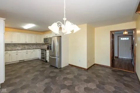 1221 S Poplar Street Seymour IN 47274