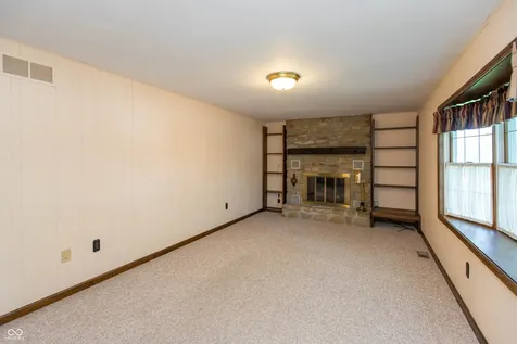1221 S Poplar Street Seymour IN 47274