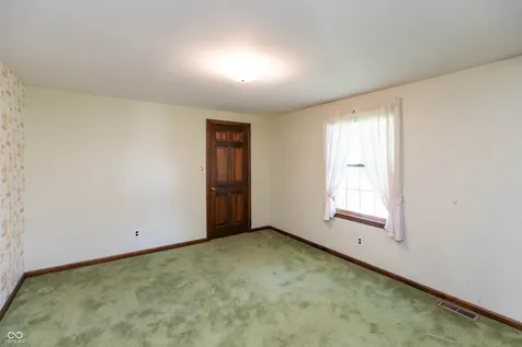 1221 S Poplar Street Seymour IN 47274
