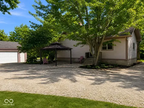 3136 E Edgewood Avenue Indianapolis IN 46227