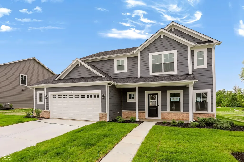 8641 Meadowlands Court Plainfield IN 46168